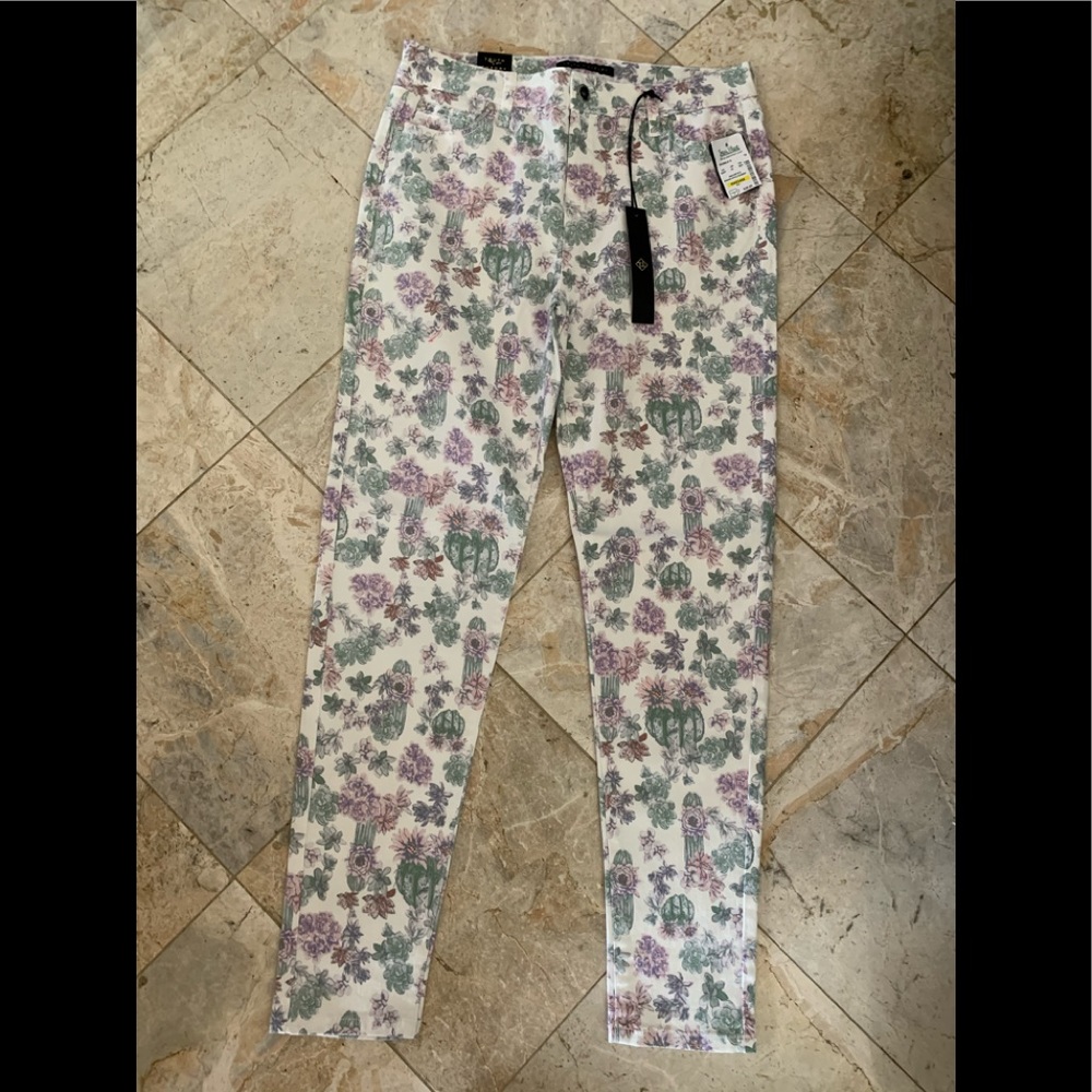 NWT Truth + Theory Women Skinny Super Soft Stretch Floral Jeans Size 10